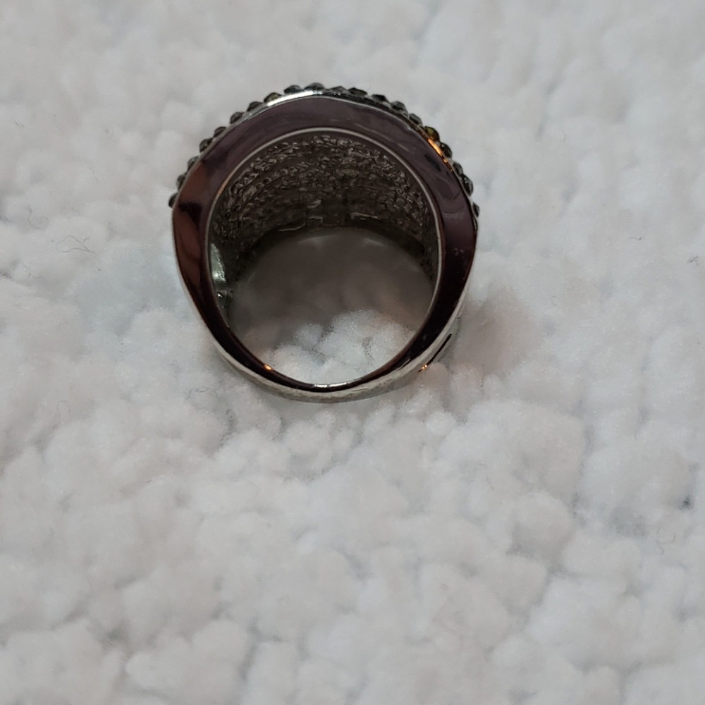 Express Ring - Picture 2 of 7